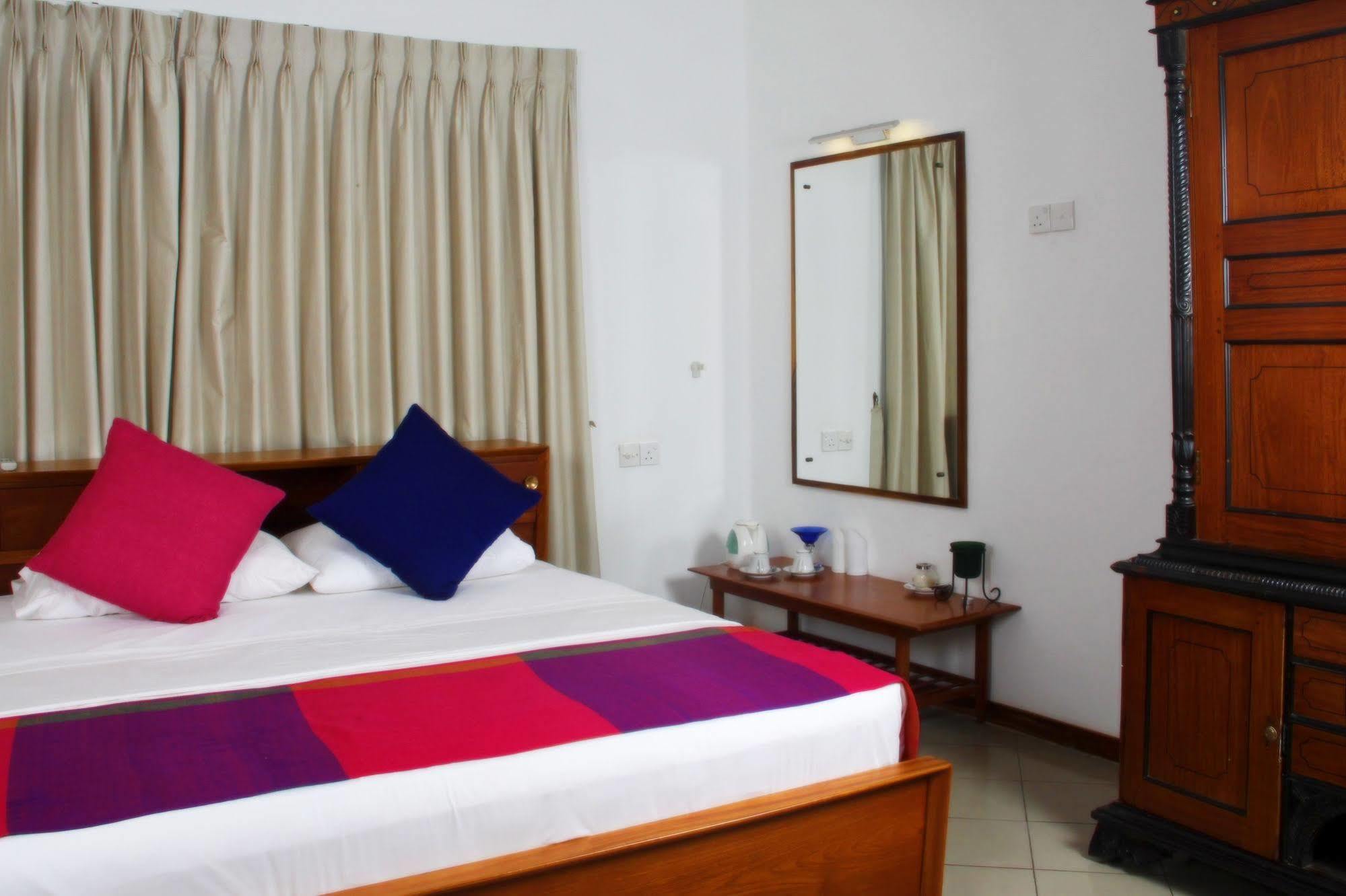 Lodge 19 Negombo Dış mekan fotoğraf