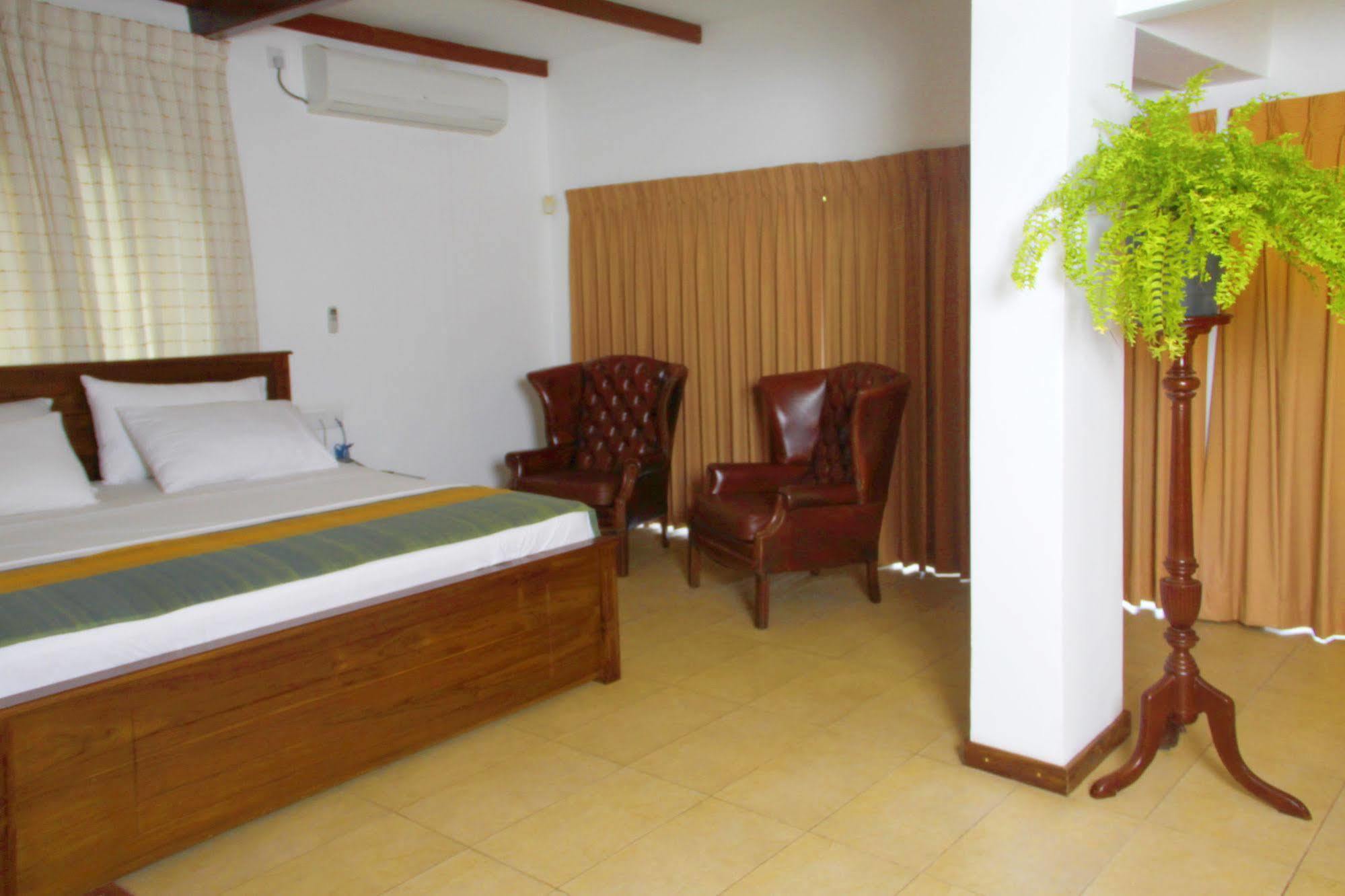 Lodge 19 Negombo Dış mekan fotoğraf